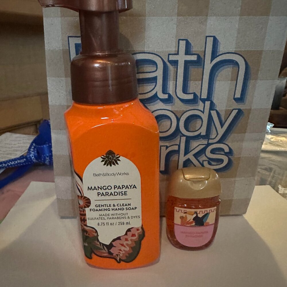Bath and Body Works Mango Papaya Paradise Foaming Hand Soap & Hand Sanitizer